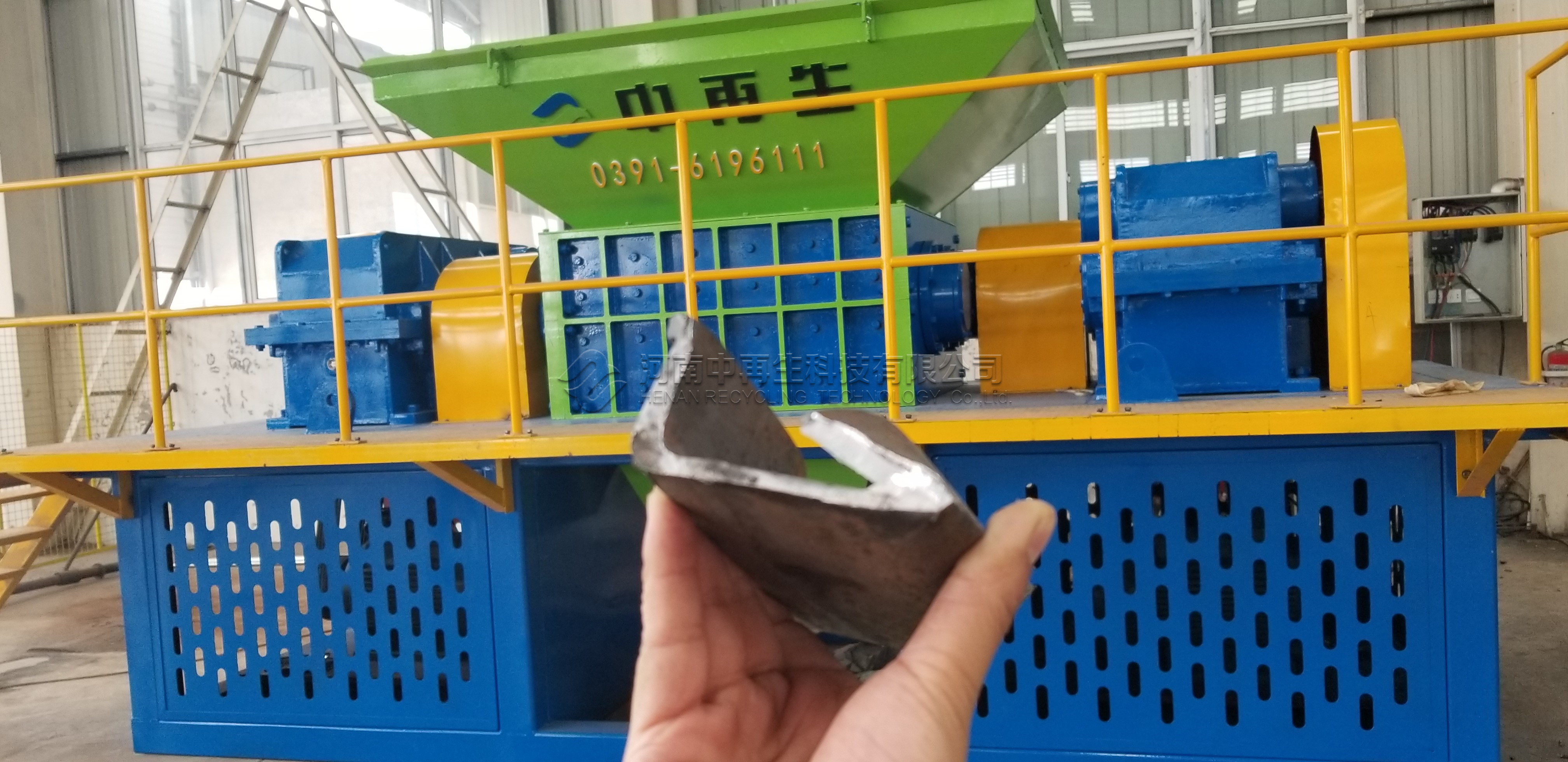 汽车撕碎机设备助力废旧汽车回收利用环保化