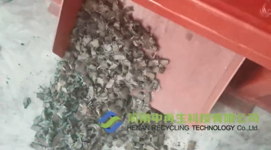 橡胶撕碎机是回收橡胶制品过程中不可或缺的部分