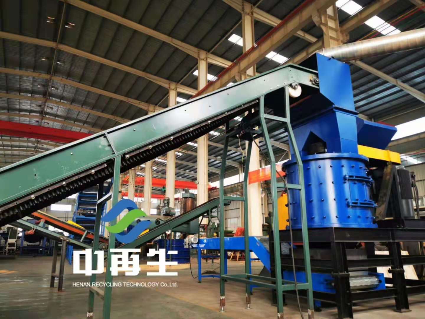 浅谈影响立式破碎机出料力度的问题